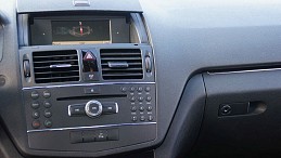 Beschädigte Mercedes C200 Limousine mercedes-c200-limousine-06