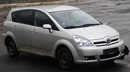 Unfallauto Toyota Corolla Verso toyota-corolla-verso-02