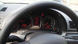 Beschädigte Audi A4 Limusine audi-a4-limusine-09
