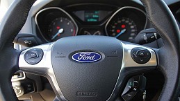 Beschädigte FordFocus III fordfocus2012-11