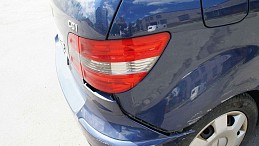 Beschädigte Mercedes B200 CDI mercedes-b200-cdi-07